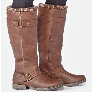 Cognac Flat Boot